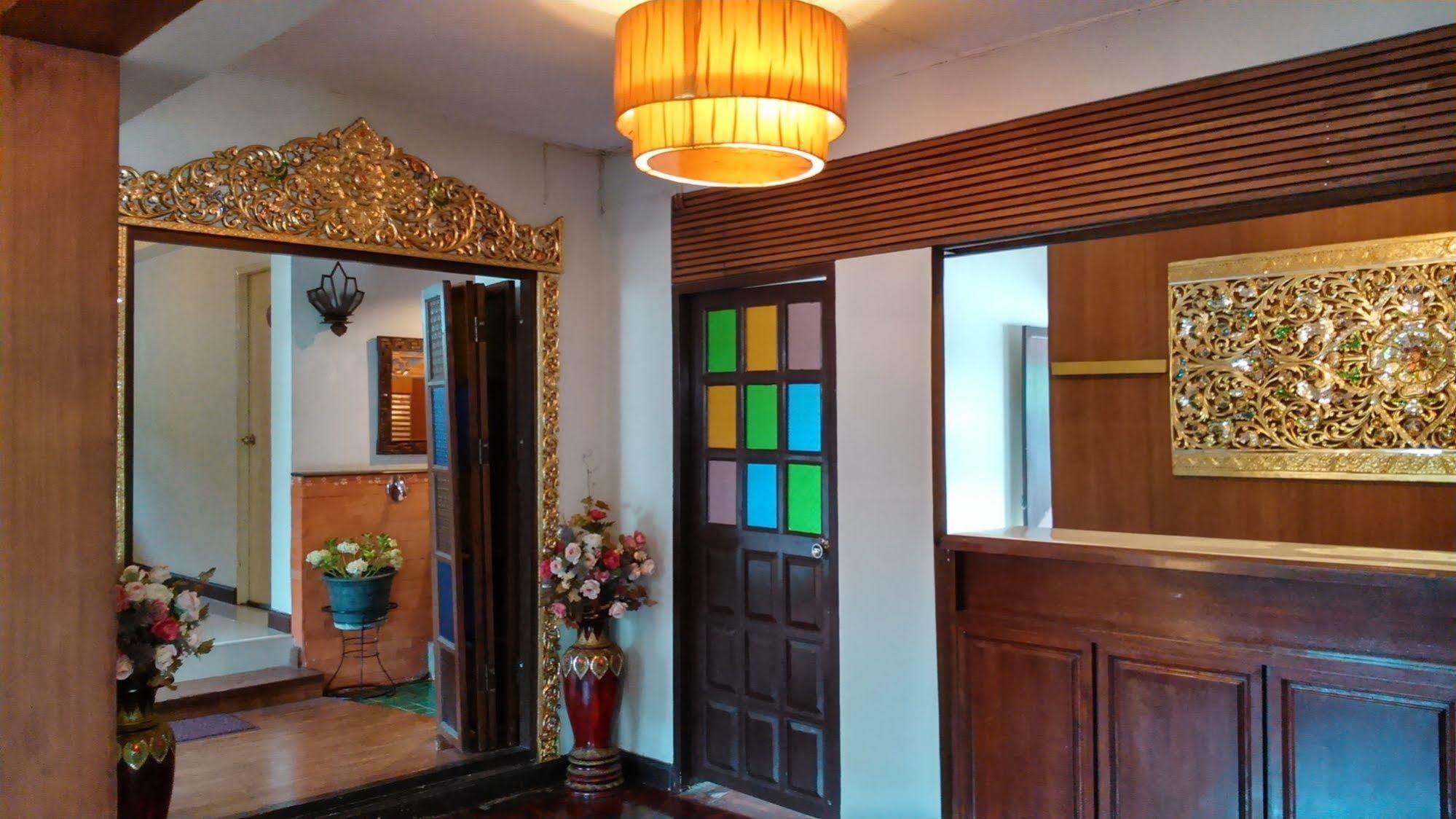 Rachamankha Flora House Hotell Chiang Mai Eksteriør bilde